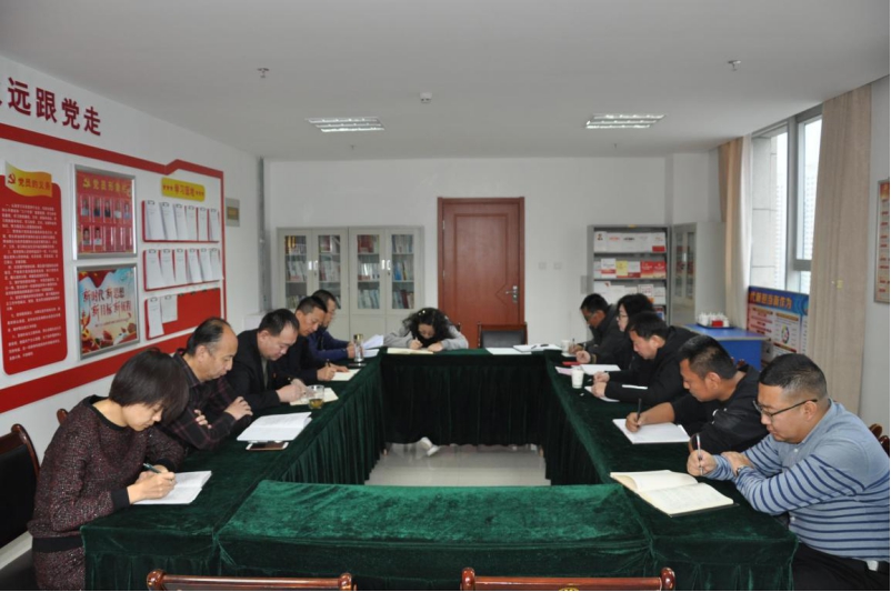 銘記“生命線”、分清“是非線” 修筑“防腐線”、不踩“高壓線”